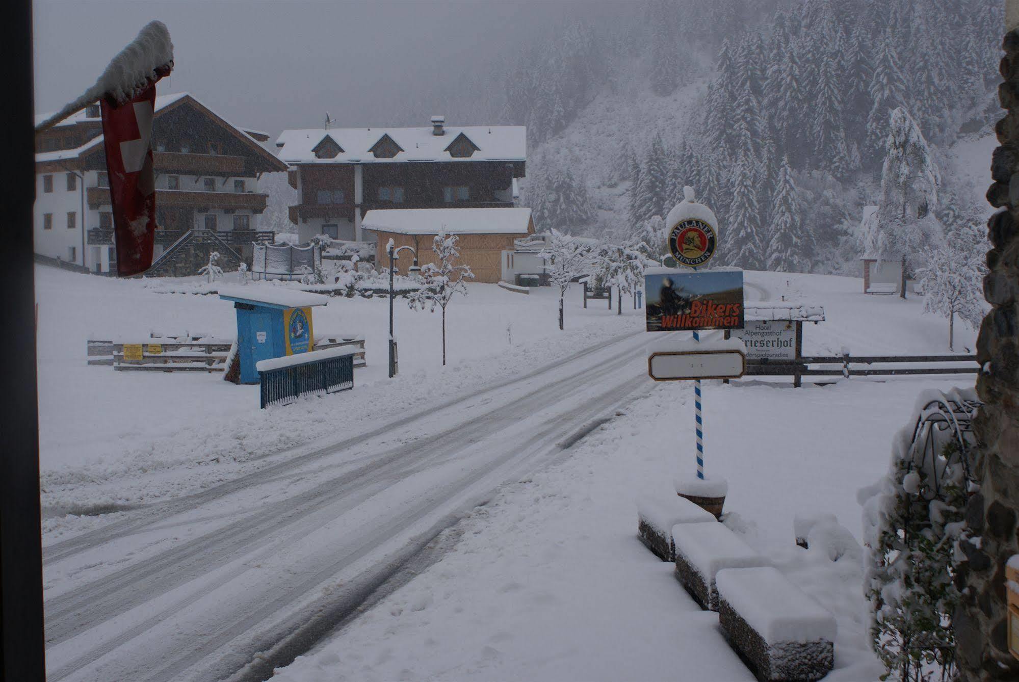 Alpengasthof Hotel Grieserhof Gries im Sellrain Exterior photo